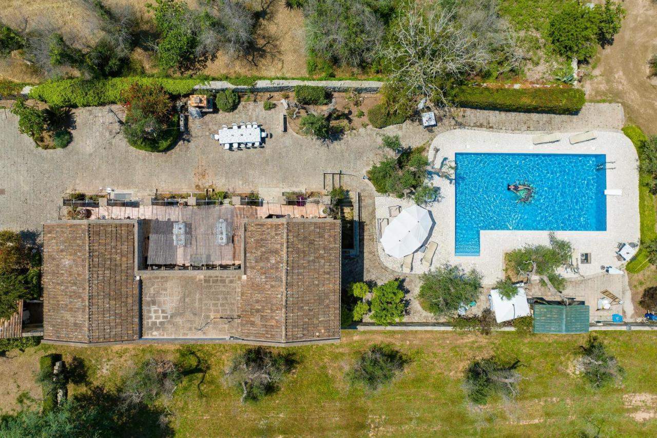 Casa Ulmi Con Piscina Bed and Breakfast Uggiano La Chiesa Eksteriør billede